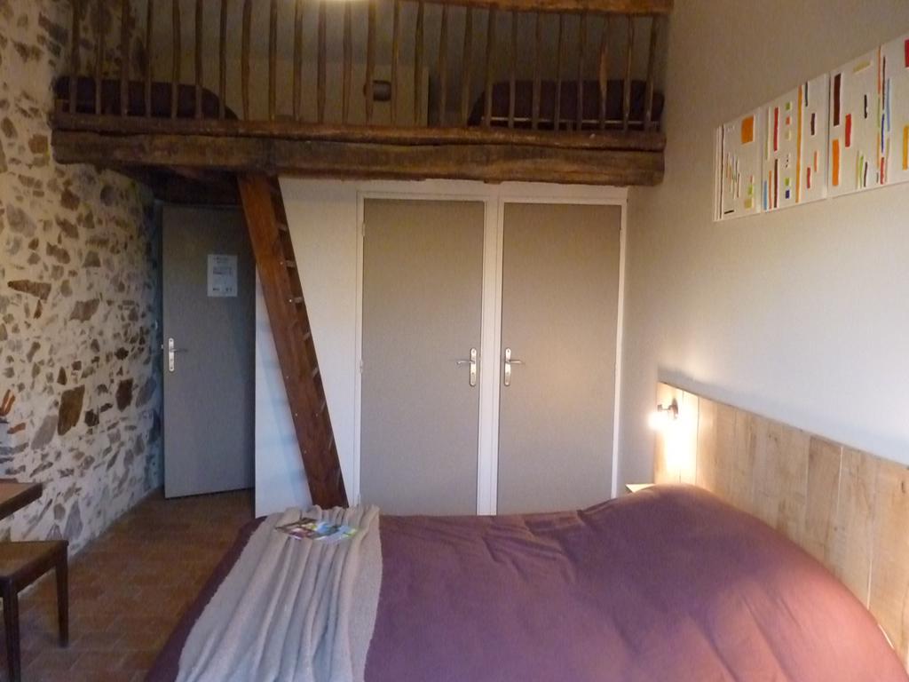 Chambres D'Hotes Le Chateau Rouge Saint-Germain-sur-Moine ภายนอก รูปภาพ